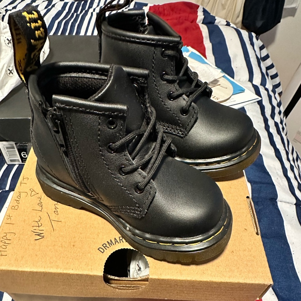 Dr. Martens Black infant Lace-Up Boots